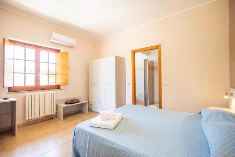 Hotel La Fattoria Sul Mare Capo Vaticano Habitación foto